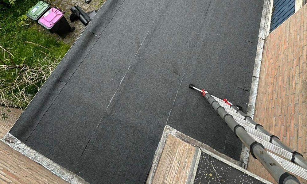 Dakisolatie toegevoegd aan plat dak in Veldhoven